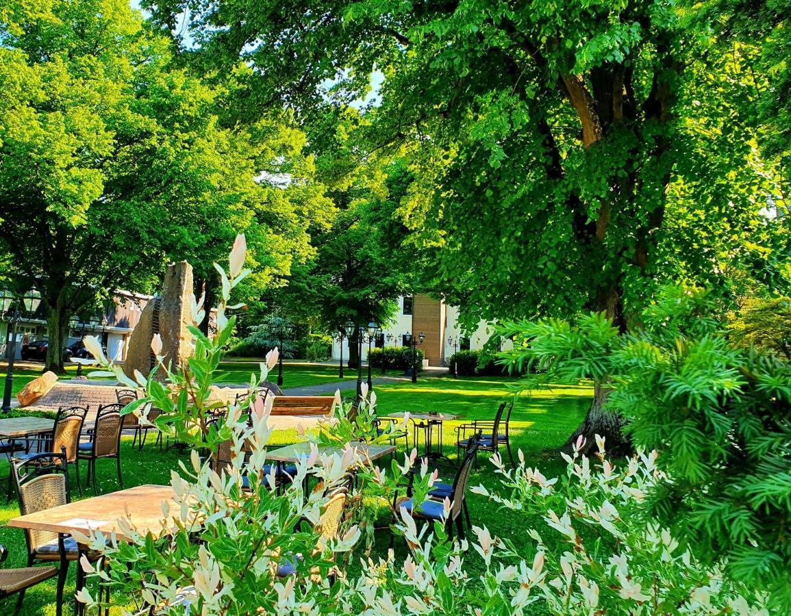 Jagdschloss Hotel Niederwald ฮูเดสไฮม์ แอม ไฮน์ ภายนอก รูปภาพ