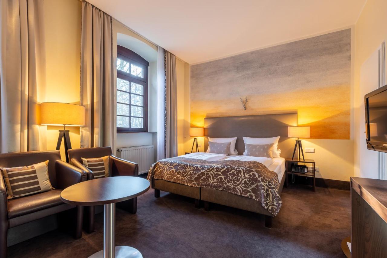 Jagdschloss Hotel Niederwald ฮูเดสไฮม์ แอม ไฮน์ ภายนอก รูปภาพ