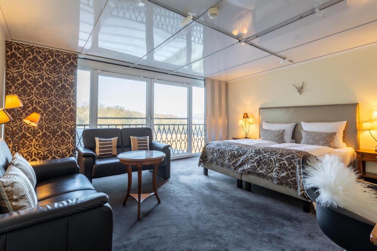 Jagdschloss Hotel Niederwald ฮูเดสไฮม์ แอม ไฮน์ ภายนอก รูปภาพ