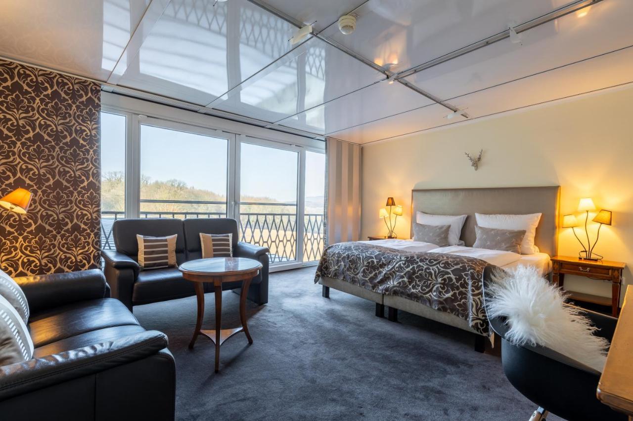 Jagdschloss Hotel Niederwald ฮูเดสไฮม์ แอม ไฮน์ ภายนอก รูปภาพ