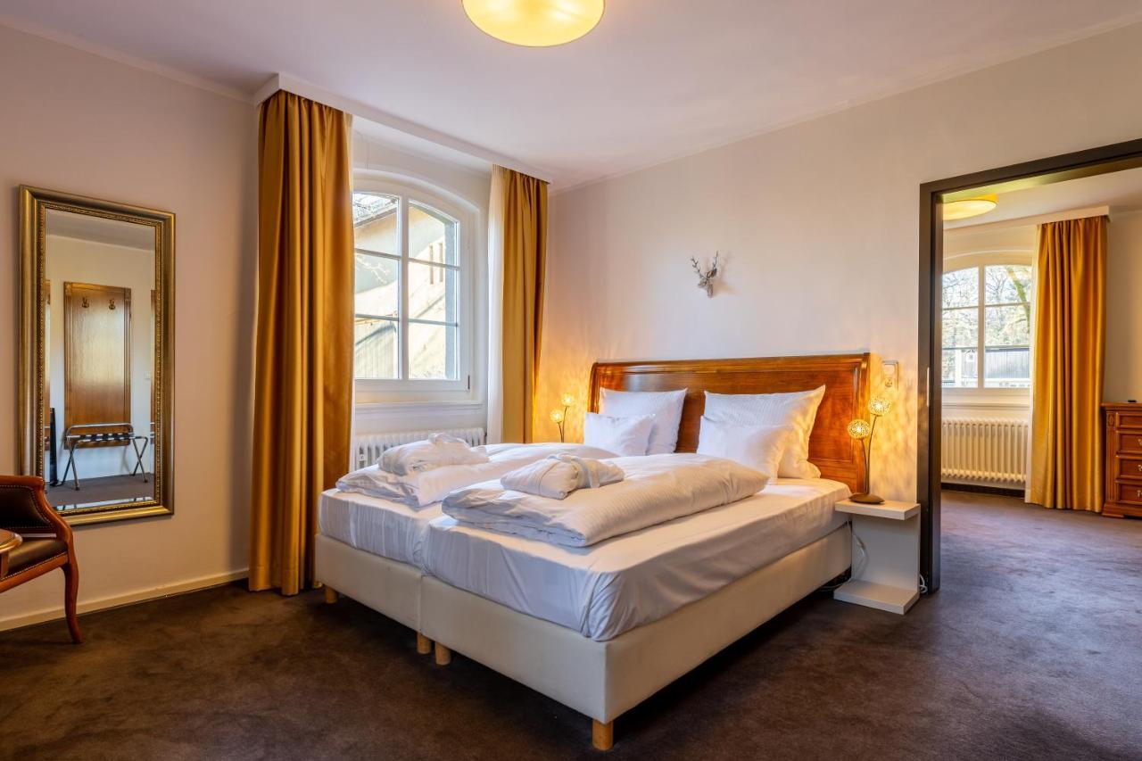 Jagdschloss Hotel Niederwald ฮูเดสไฮม์ แอม ไฮน์ ภายนอก รูปภาพ