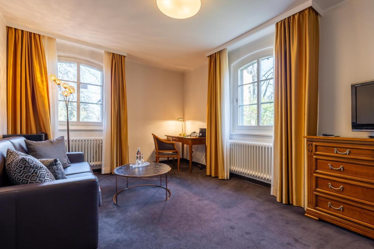 Jagdschloss Hotel Niederwald ฮูเดสไฮม์ แอม ไฮน์ ภายนอก รูปภาพ