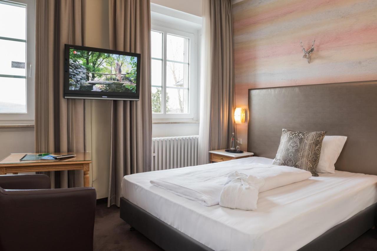 Jagdschloss Hotel Niederwald ฮูเดสไฮม์ แอม ไฮน์ ภายนอก รูปภาพ